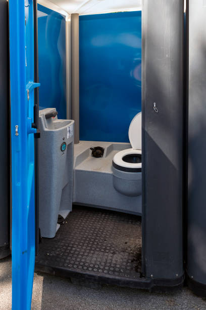 Portable Toilet Options We Offer in Opelika, AL
